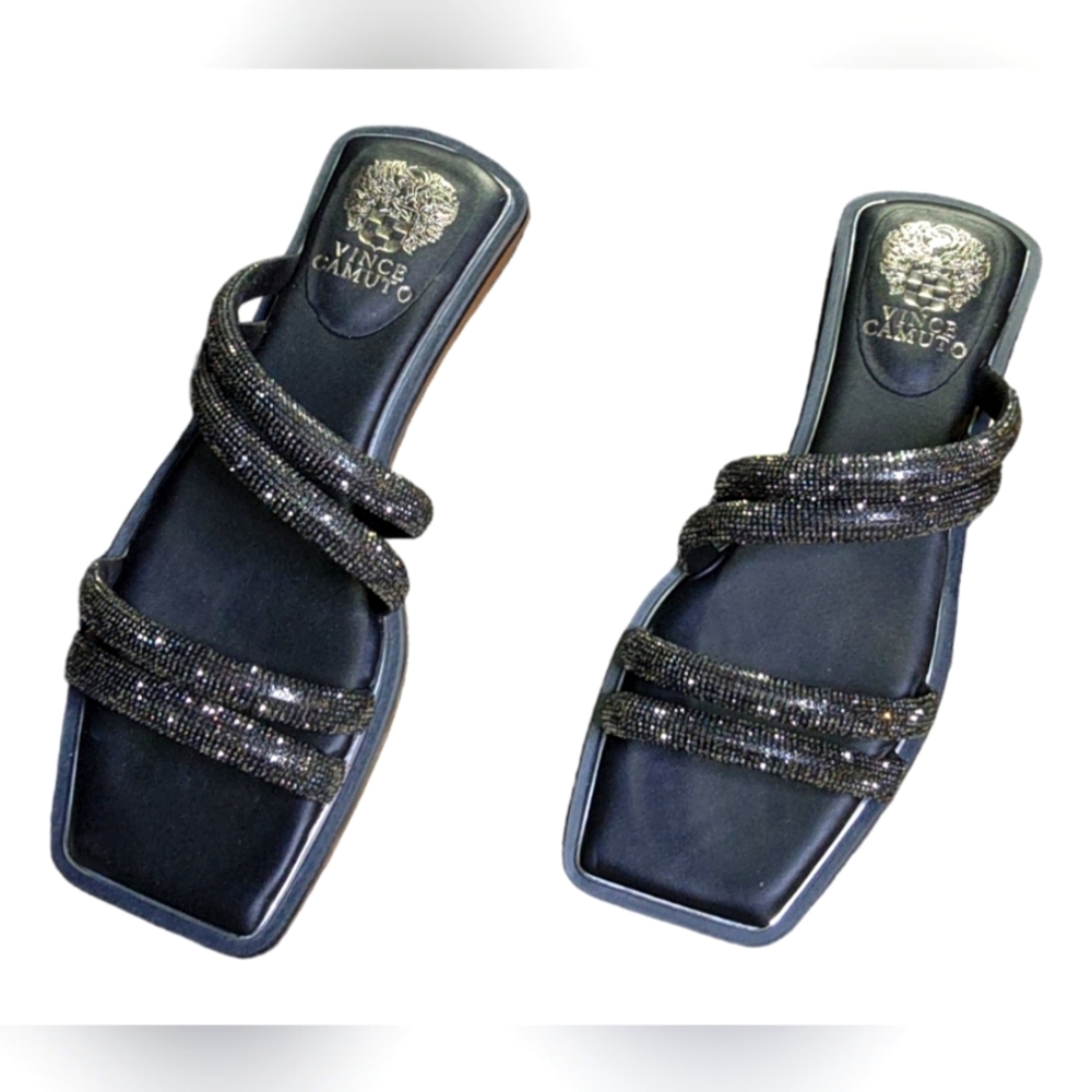 NIB Vince Camuto Black Microsuede Peomi Sandal. Extra sparkly Cushioned footbed.